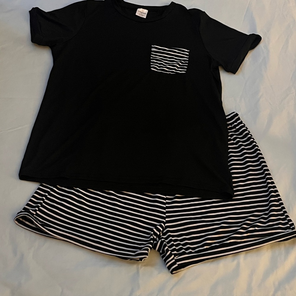 Women’s Black and White Striped Pajama Set